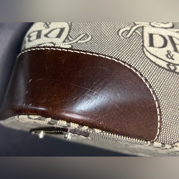 Vintage Dooney & Bourke Signature Zip Around Donegal Crest Domed Satchel Bag - Picture 13 of 16